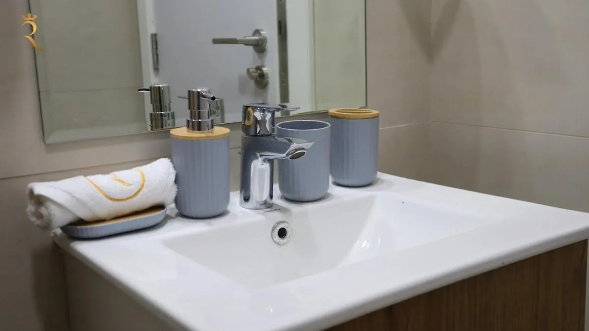 Cozy 2Br Masdar Pool Parking And Near Airport Apartment Abu Dhabi