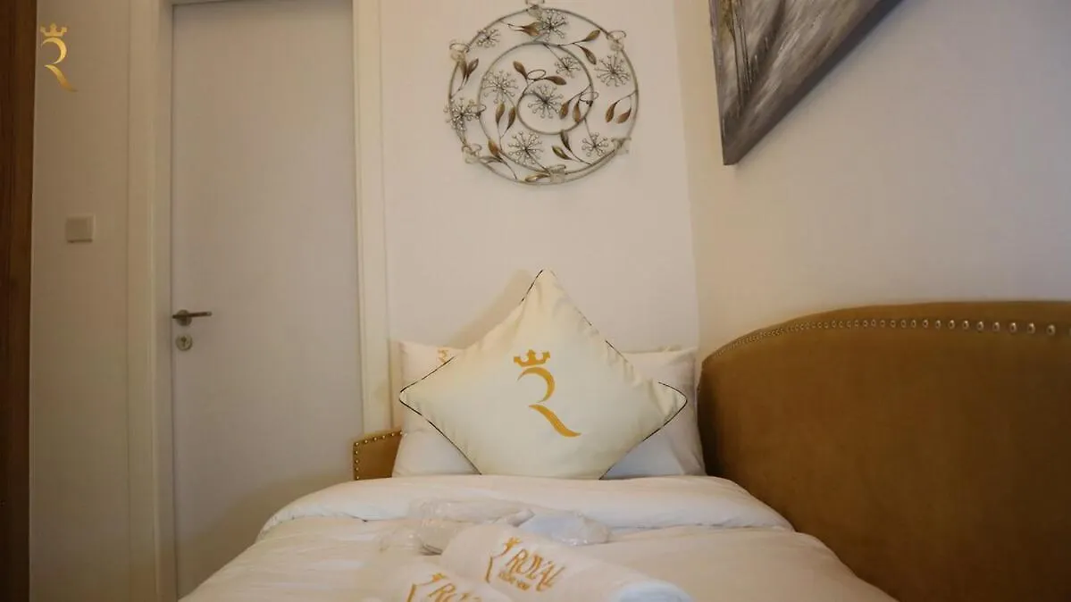 Cozy 2Br Masdar Pool Parking And Near Airport Apartment Abu Dhabi