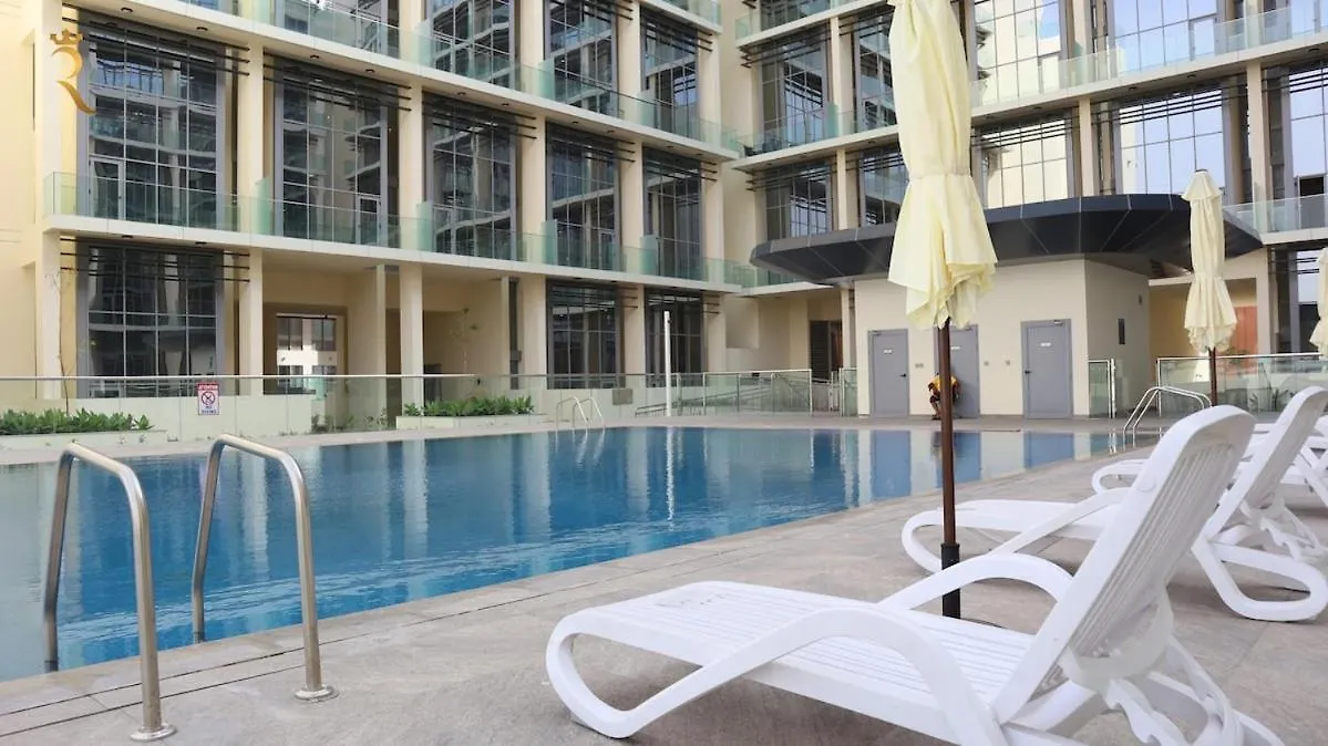 Cozy 2Br Masdar Pool Parking And Near Airport Apartment Abu Dhabi
