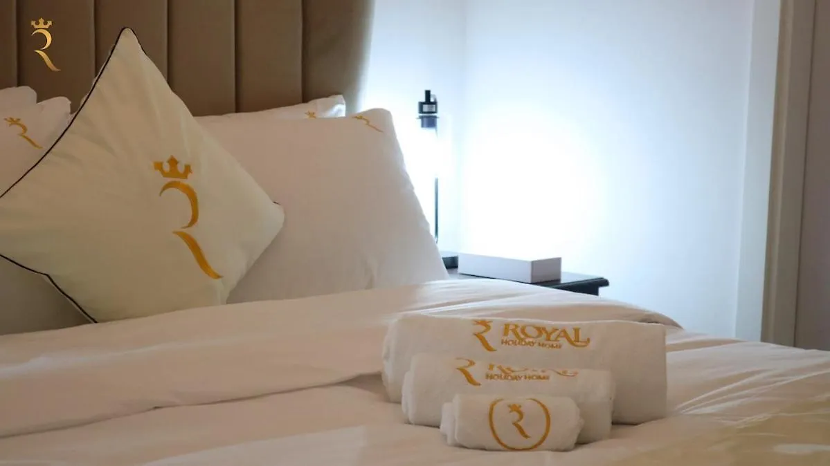 Cozy 2Br Masdar Pool Parking And Near Airport Apartment Abu Dhabi