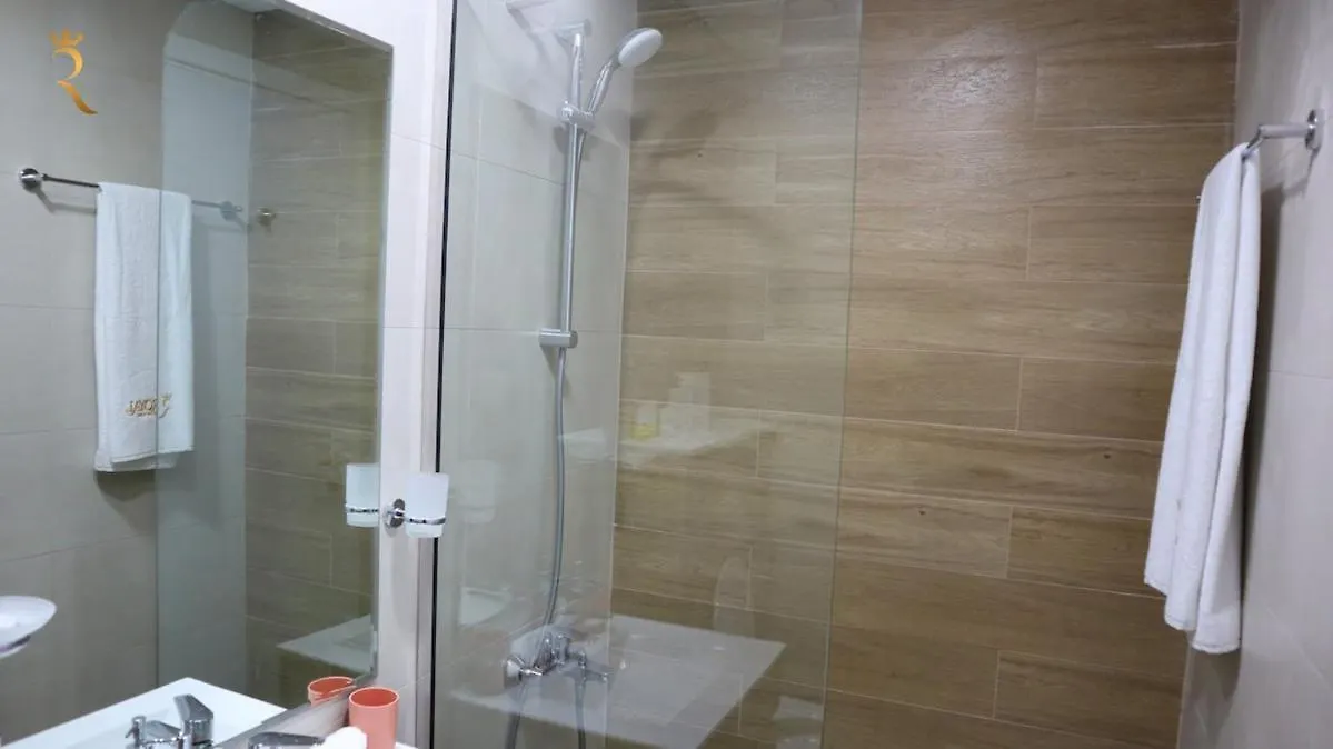 Cozy 2Br Masdar Pool Parking And Near Airport Apartment Abu Dhabi