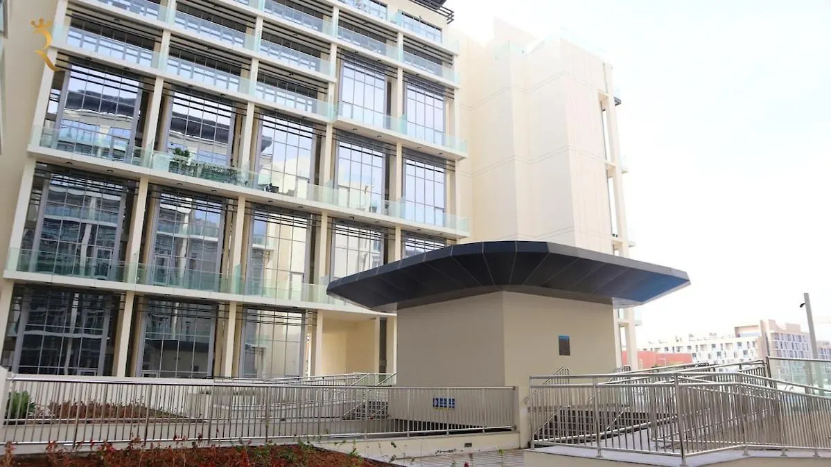 Cozy 2Br Masdar Pool Parking And Near Airport Apartment Abu Dhabi