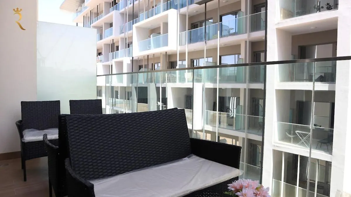 Cozy 2Br Masdar Pool Parking And Near Airport Apartment Abu Dhabi