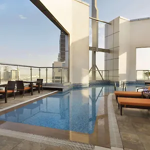 4* Otel Ramada Corniche